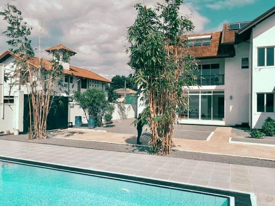 Aradhana Airport Transit Hotel Katunayake Exterior photo